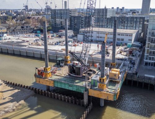 Jack up barge, JU 30181 – Chambers Wharf River Thames, England.